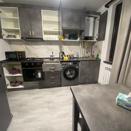 2 Cosy Apartment In Townhouse Near Airport Evn Geghanist  Zewnętrze zdjęcie