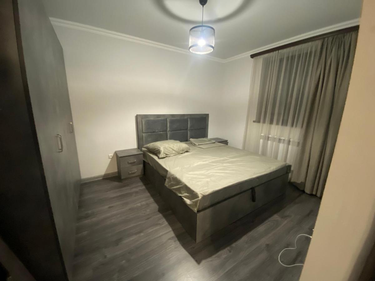 2 Cosy Apartment In Townhouse Near Airport Evn Geghanist  Zewnętrze zdjęcie